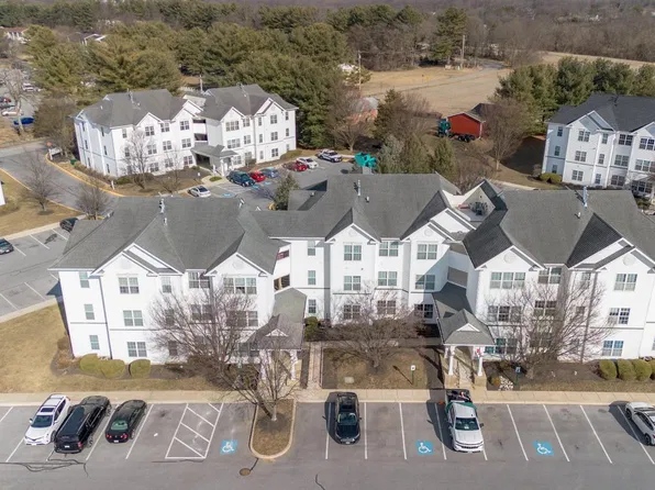 2029 Windsong Dr Unit 3B, Hagerstown, MD 21740