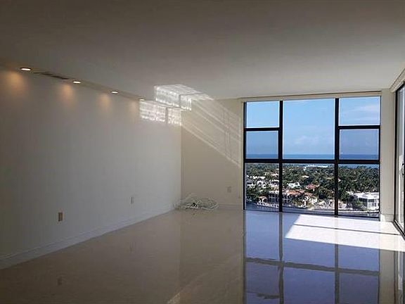 5th image of 20504 E Country Club Dr