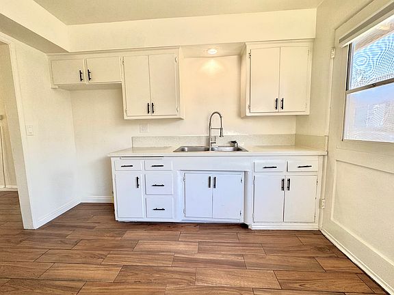 5th image of 233 S Baldwin Ave APT D
