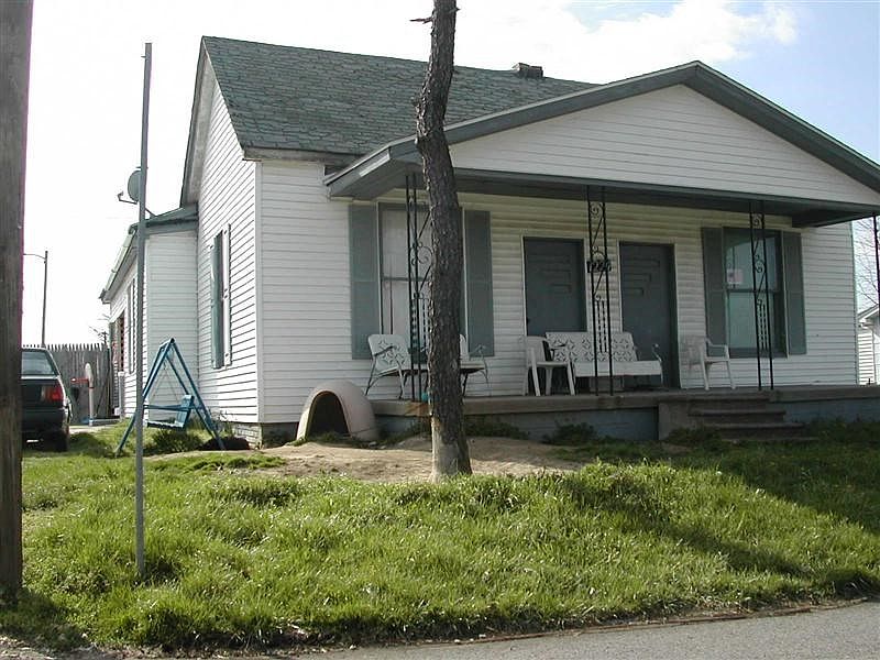 Building Photo 3