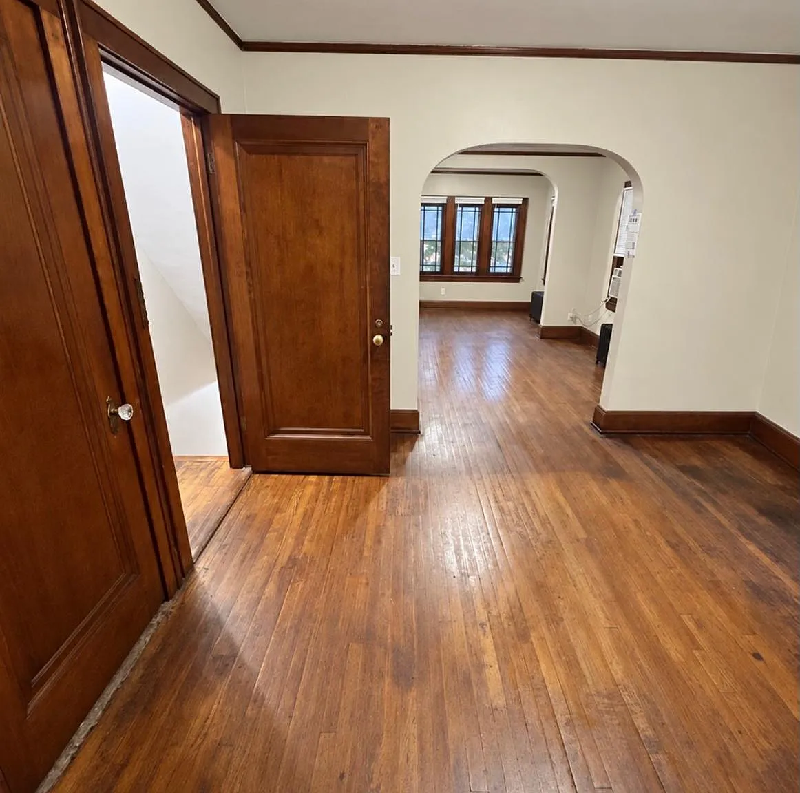 2 bed, 1.0 bath, 1100 sqft, $990 — Photo 4