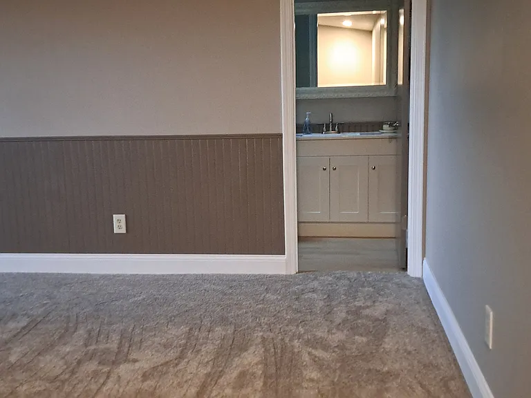 4643 Crow Creek Ct — Photo 16