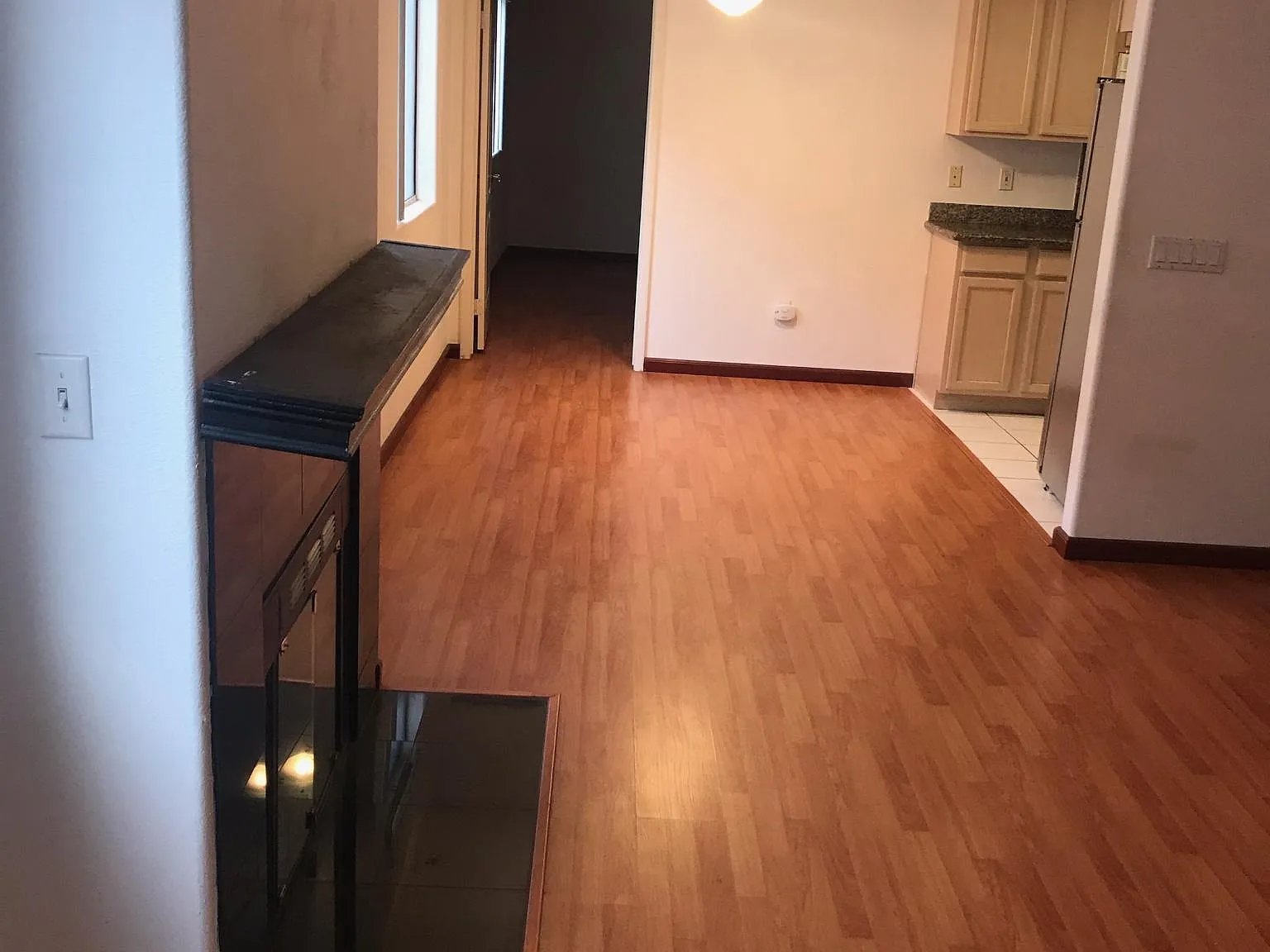 2 bed, 1050 sqft, $3,000 — Photo 2