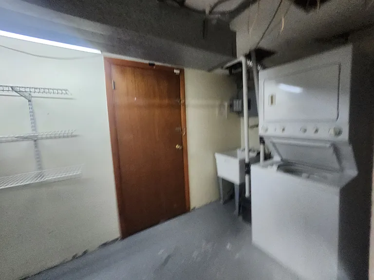 Washer/DRayer and utility sink