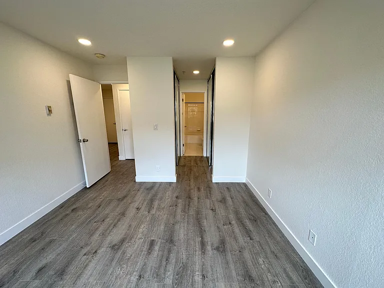 39206 Guardino Dr #112 — Photo 30