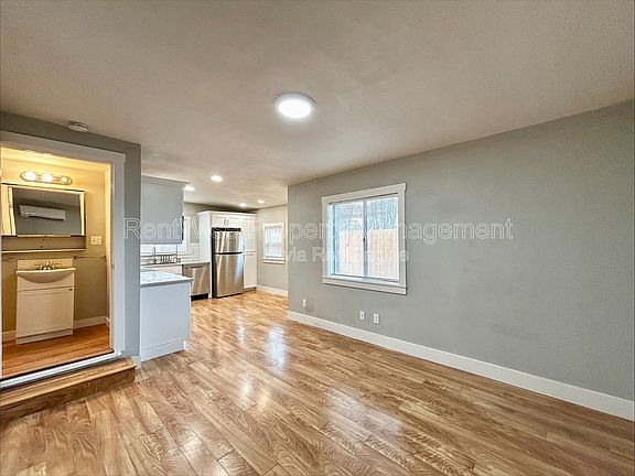 5th image of 3424 Clay St APT 3