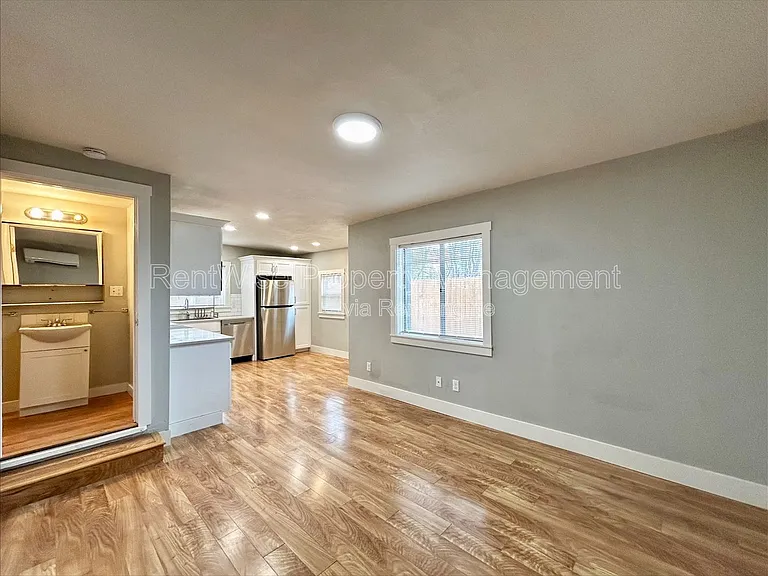 3424 Clay St #3 — Photo 5