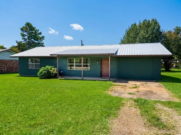 312 E Meadowview St, Valliant, OK 74764