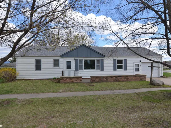 205 N Mill St, Montezuma, IA 50171