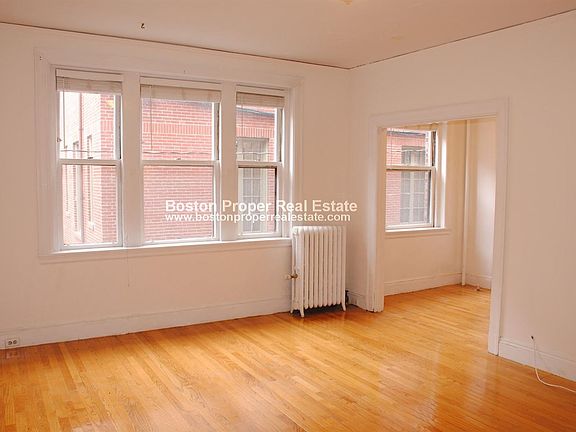 6 Marlborough #1B Boston - Back Bay Unit Photo 5