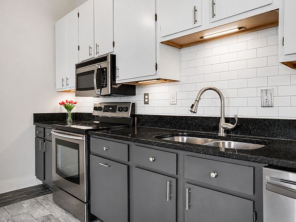 3rd image of 87 Peachtree St SW APT 506