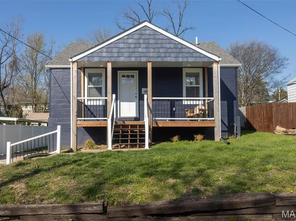 721 Woodland Ave, Festus, MO 63028