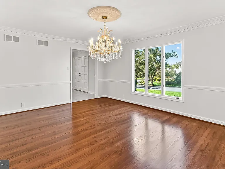 6294 Dunaway Ct — Photo 14
