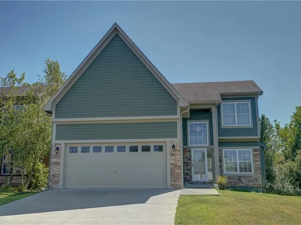 1109 Tamarisk Dr, Leavenworth, KS 66048