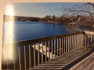 1 Point Comfort, Waterford, CT 06385