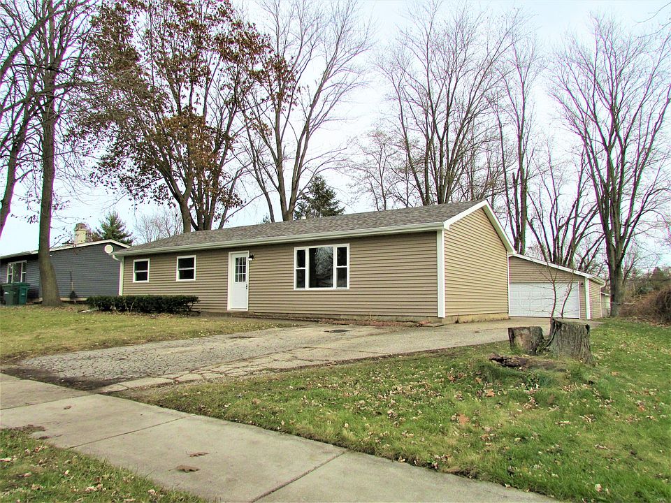 1st image of 37005 N Grandwood Dr