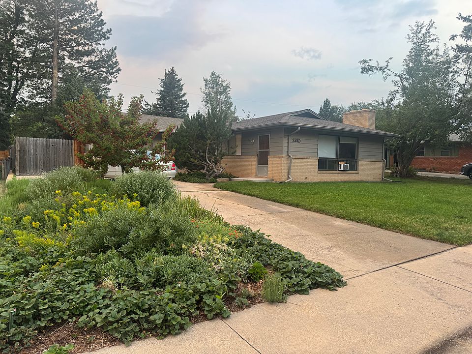 1st image of 2410 Hawthorn Ave