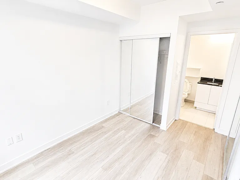 121 Lower Sherbourne St #1692 — Photo 2