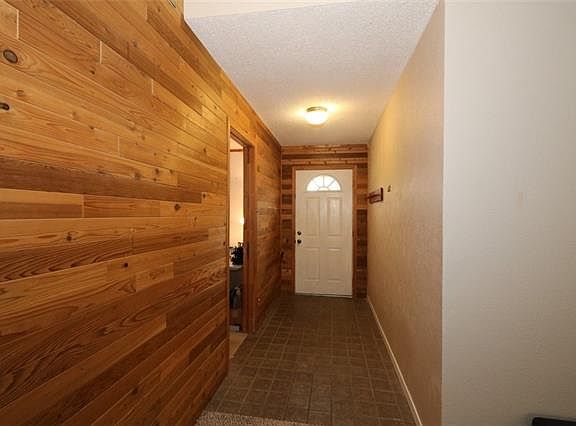 4th image of 310 Tina Dr