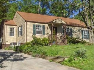 2902 Fairway Rd, Knoxville, TN 37917