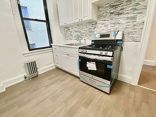 3rd image of 25-59 34th St #2R