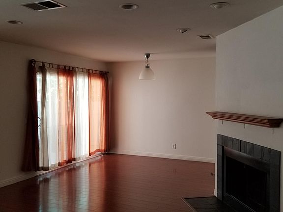 3rd image of 9301 Shadowood Dr APT C