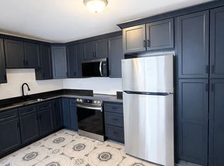 2069 N 18th Ave APT 9, Melrose Park, IL 60160