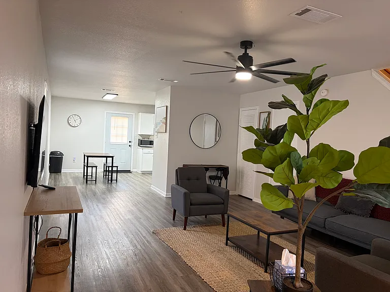 2812 Cantabrian Dr #A — Photo 30