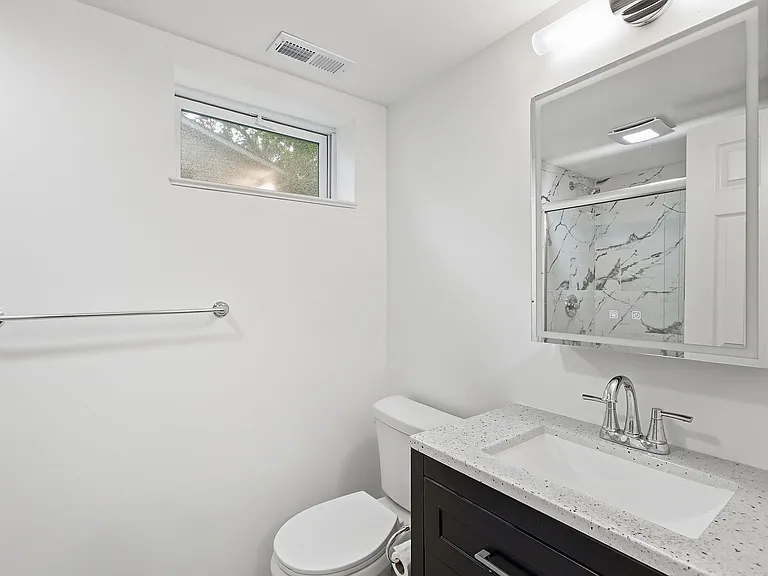 8806 Marty St — Photo 14