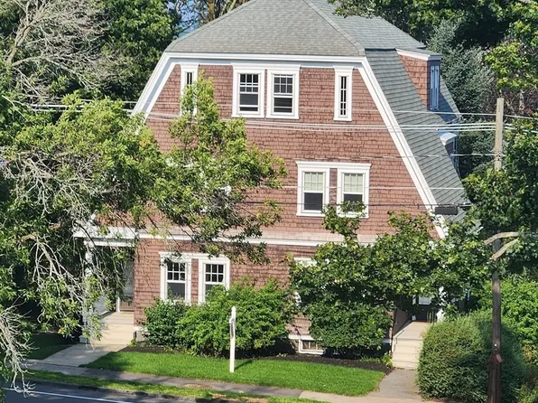 210-212 Payson Rd, Belmont, MA 02478