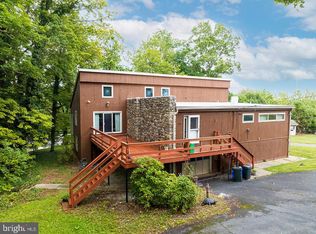 4564 Penn Ave, Sinking Spring, PA 19608