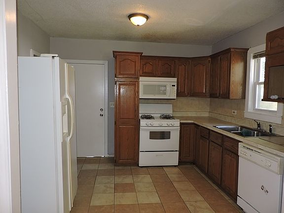 4th image of 932 S McAlister Ave