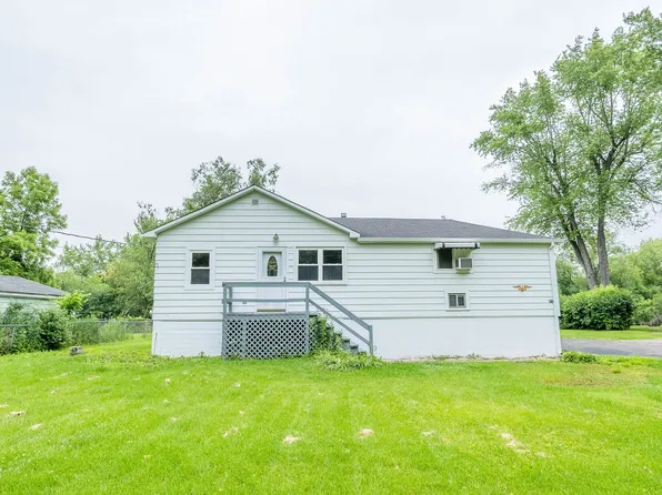 206 Waverly St, Spring Grove, IL 60081