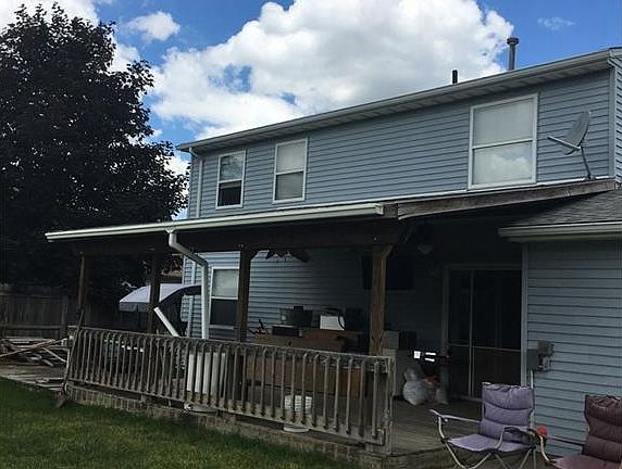 4th image of 701 Song Bird St