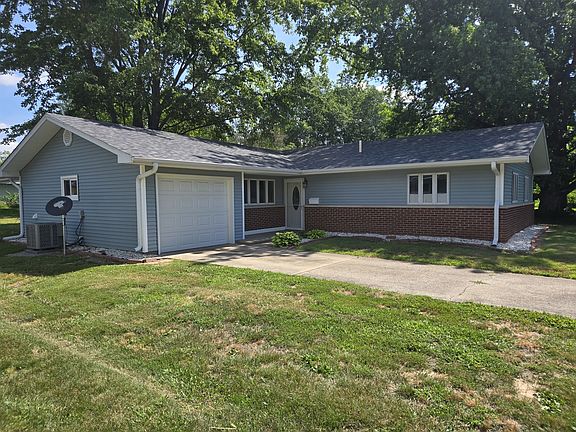 2nd image of 1416 Julianne Dr