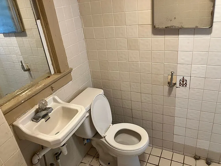 9330 & 9320 Latham Dr — Photo 12