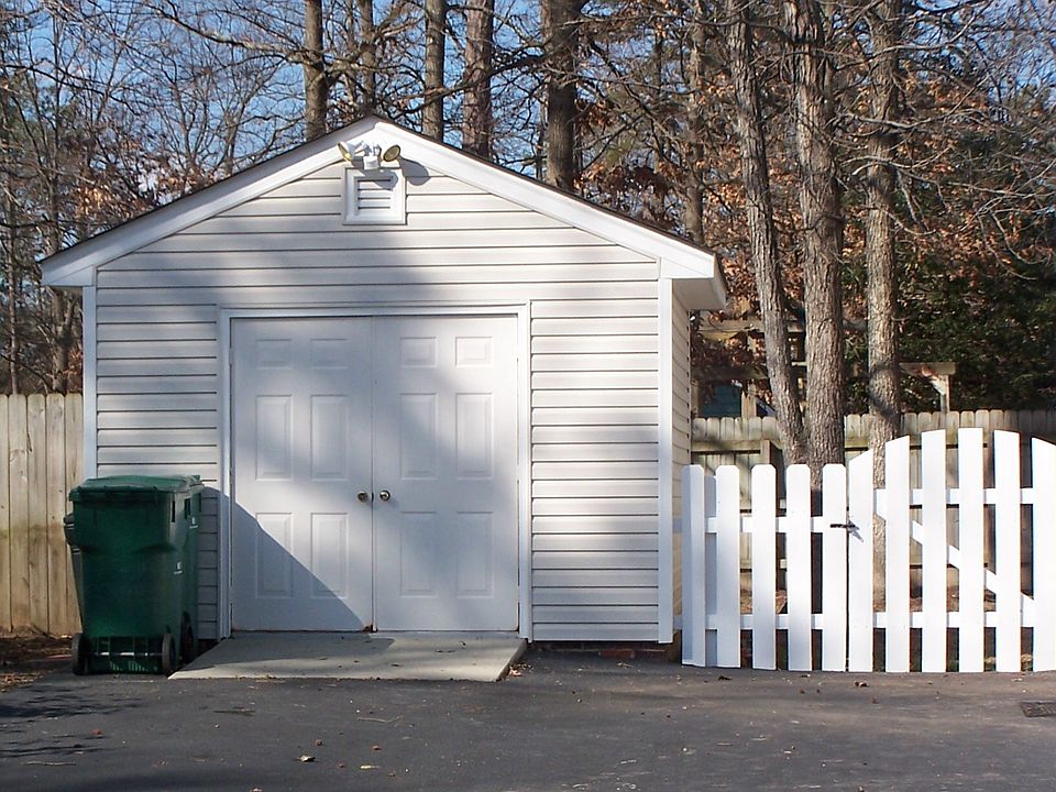 2nd image of 5319 White Pickett Ln