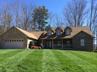 320 Opal Brook Dr, Elizabethton, TN 37643