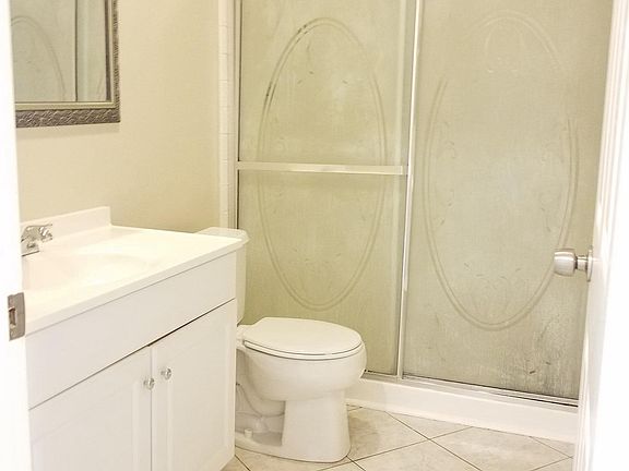 Full bath in Master bedroom 