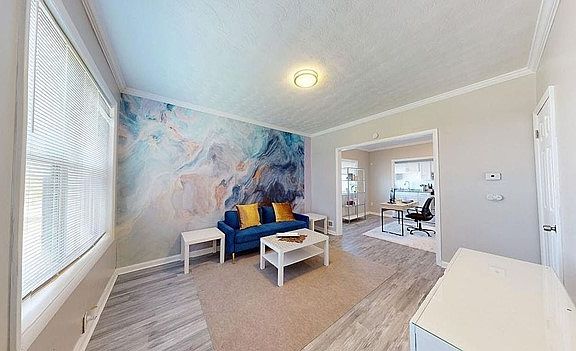 4th image of 1822-1824 Russell Blvd Floor 1822-1