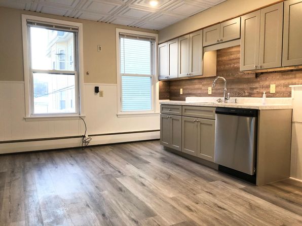 1 Hillside St #2