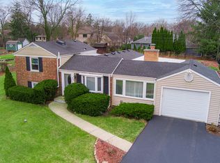 206 Elm St, Prospect Heights, IL 60070