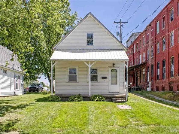 420 N West St, Winchester, IN 47394