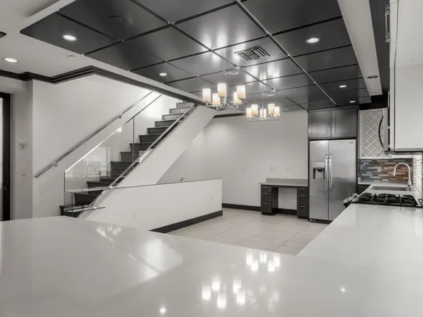 2131 S Beverly Glen, 2131 S Beverly Glen Blvd APT 2, Los Angeles, CA 90025