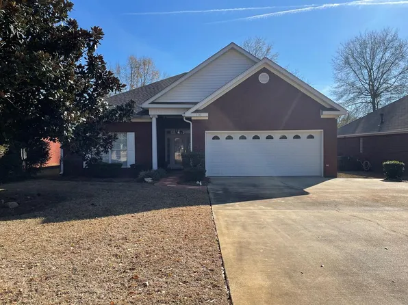 114 Lawrenceburg Ct, Dothan, AL 36305