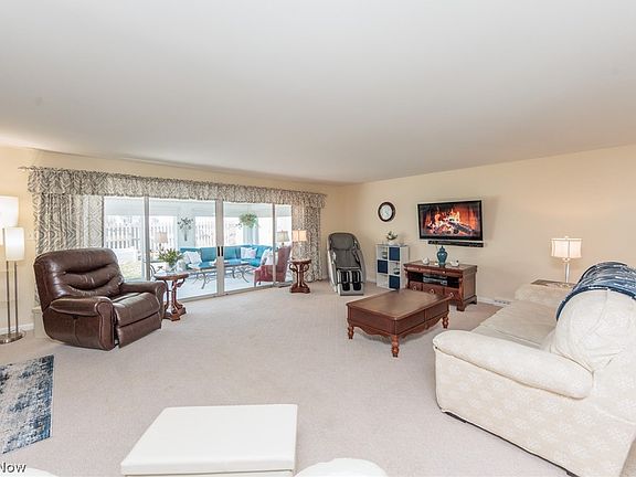 5th image of 1066 Burkwood Rd