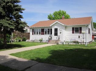 120 3rd St SW, Blooming Prairie, MN 55917