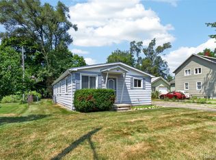 2340 Hester Ct, Keego Harbor, MI 48320