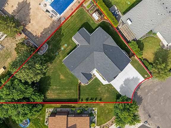 5th image of 9386 Albert Way SE