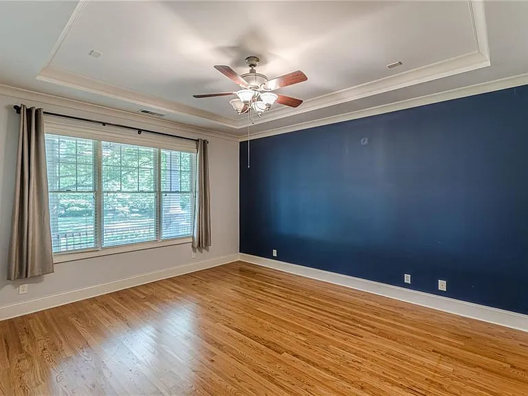1645 Woodward Way — Photo 20